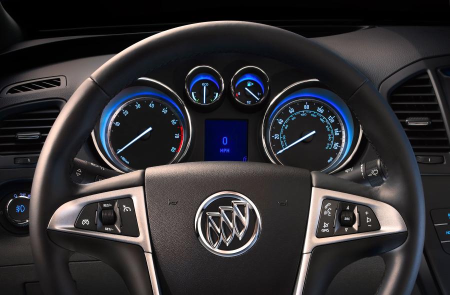  Buick Regal with eAssist 2012 года  (фото 3 из 3)